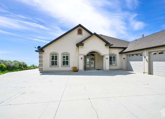 Property at 337 S 300 E, Willard, UT 84340, 4 beds, 2.5 baths