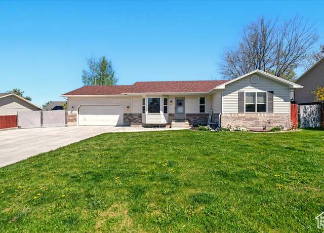 Property at 579 E 260 S, Smithfield, UT 84335, 4 beds, 3 baths