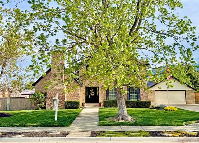 Property at 3131 E Alta Hills Dr S, Cottonwood Heights, UT 84093, 6 beds, 3.5 baths