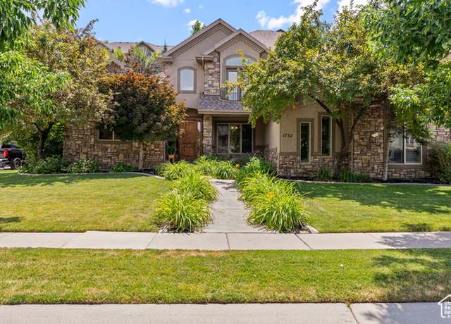 Property at 1732 E Burning Oak Dr, Draper, UT 84020, 4 beds, 3.5 baths