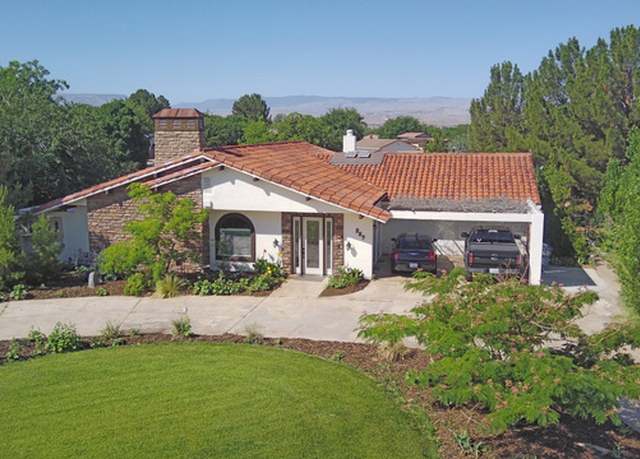 Property at 289 W Count Fleet Rd, St. George, UT 84790, 4 beds, 3.5 baths