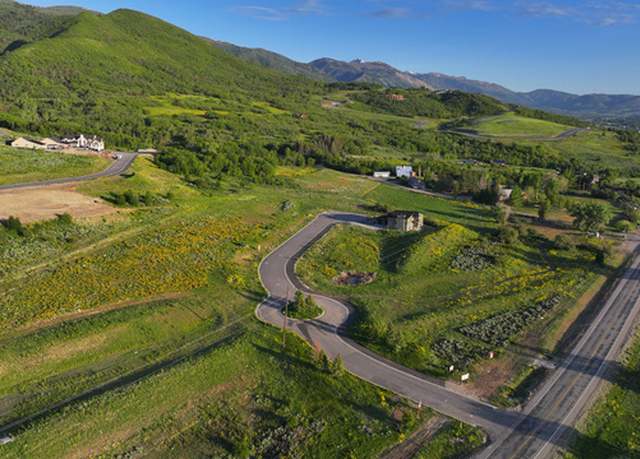 Property at 5223 N Harbor View Ct #202, Eden, UT 84310