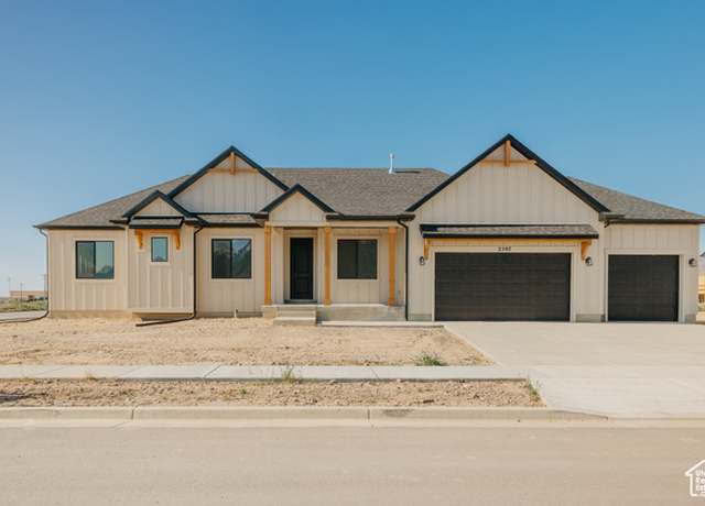 Property at 2597 E 360 S #16, Spanish Fork, UT 84660, 5 beds, 3.5 baths