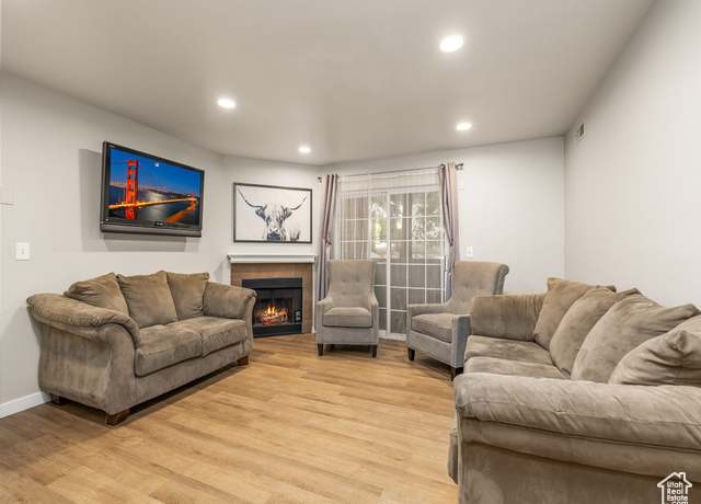 Property at 150 S 800 E Unit G2, Salt Lake City, UT 84102, 3 beds, 2 baths