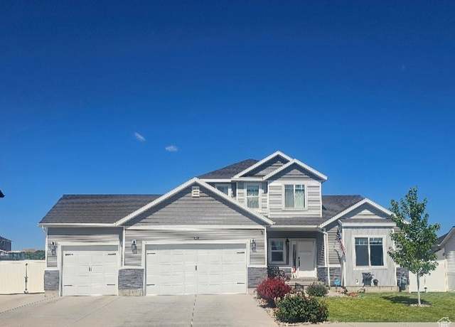 Property at 826 S 300 W, Vernal, UT 84078, 4 beds, 2.5 baths
