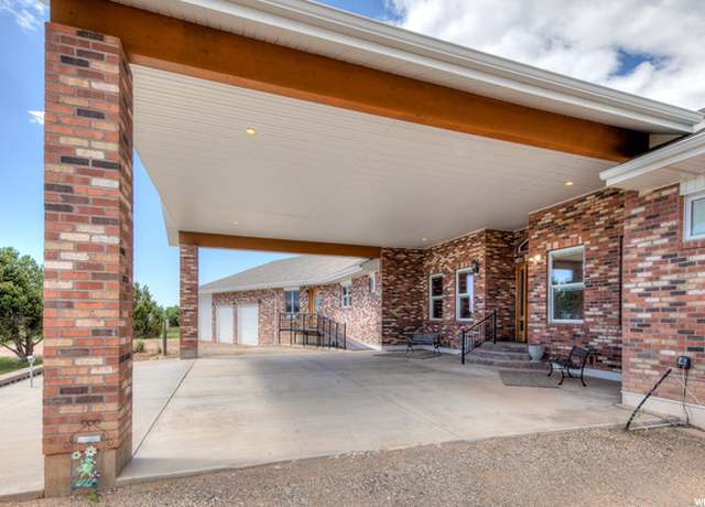 Property at 422 S Creek Rd, Monticello, UT 84535, 4 beds, 3 baths