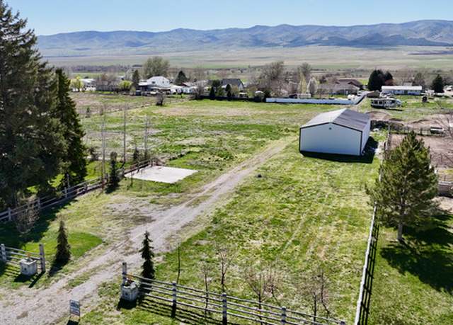 Property at 200 S 200 W, Mona, UT 84645