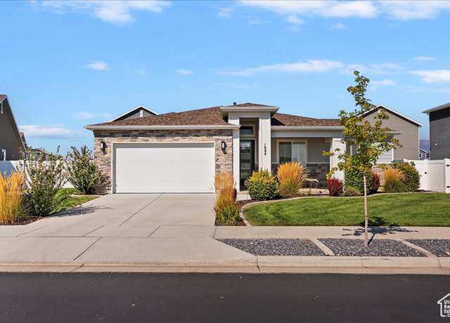 Property at 1684 W Red Pine Dr, Syracuse, UT 84075, 3 beds, 2 baths