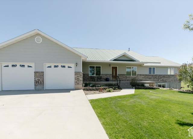 Property at 1176 E 900 S, Preston, ID 83263, 6 beds, 3.5 baths