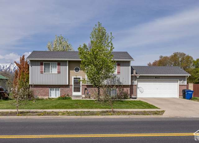 Property at 811 S Park Ave W, Logan, UT 84321, 5 beds, 2 baths