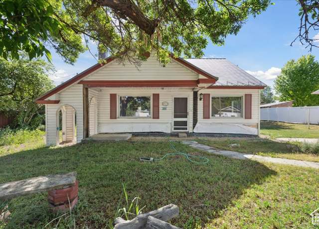 Property at 256 N 300 W, Heber City, UT 84032, 4 beds, 1 bath
