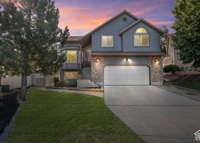 Property at 4543 S Hertford Dr, West Valley City, UT 84119, 4 beds, 3 baths