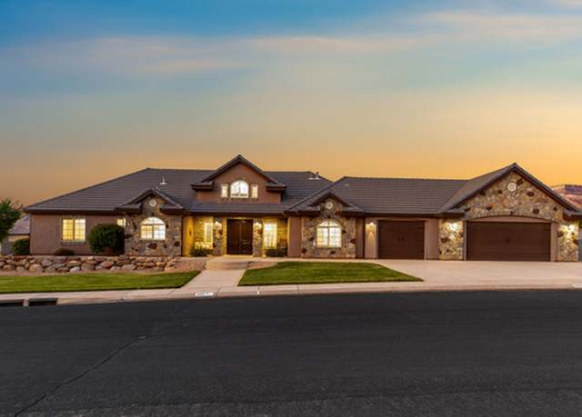 Property at 880 N 370 W, La Verkin, UT 84745, 3 beds, 3 baths