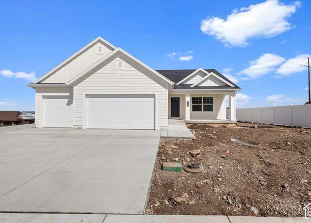 Property at 245 W 450 N, Santaquin, UT 84655, 4 beds, 2 baths