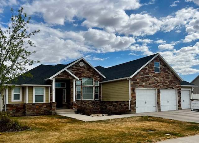 Property at 164 Park Ridge Dr, Roosevelt, UT 84066, 6 beds, 3 baths