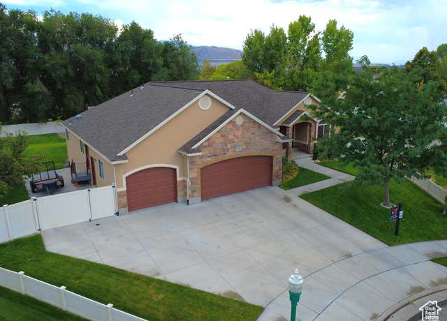 Property at 3431 W Johnson Creek Cv, Riverton, UT 84065, 4 beds, 2.5 baths