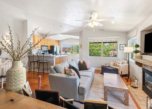Property at 1692 E Kelmscott Ct S Unit C, Salt Lake City, UT 84124, 2 beds, 2 baths