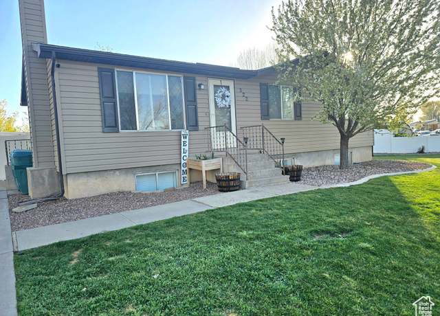 Property at 322 S 800 W, Vernal, UT 84078, 4 beds, 3 baths