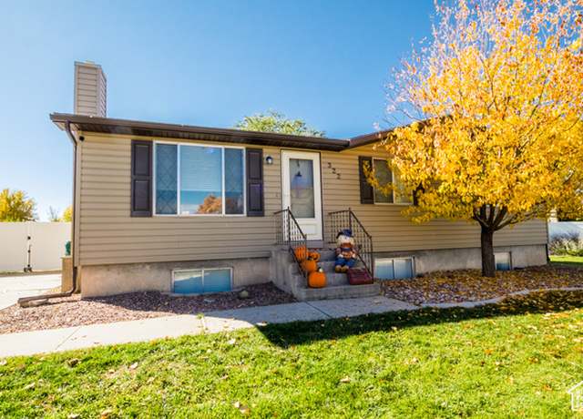 Property at 322 S 800 W, Vernal, UT 84078, 4 beds, 3 baths