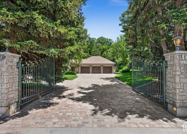 Property at 5757 S Holladay Blvd E, Holladay, UT 84121, 5 beds, 4 baths