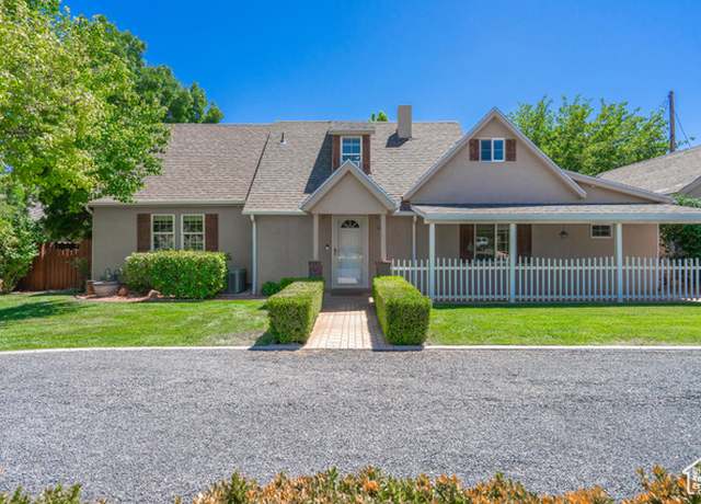 Property at 160 E 600 N, Hurricane, UT 84737, 4 beds, 2.5 baths