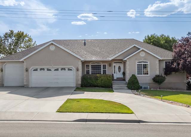 Property at 742 S 600 E, Payson, UT 84651, 6 beds, 3.5 baths