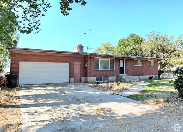 Property at 271 W Main St, Midway, UT 84049, 5 beds, 2 baths