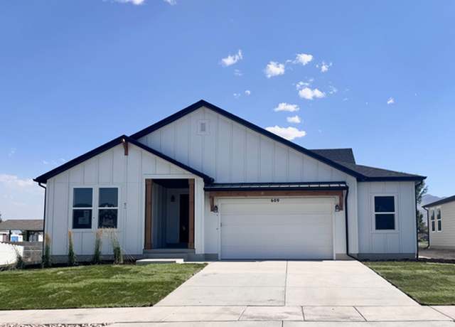 Property at 609 W Pine Mountian Dr #204, Saratoga Springs, UT 84045, 4 beds, 3.5 baths