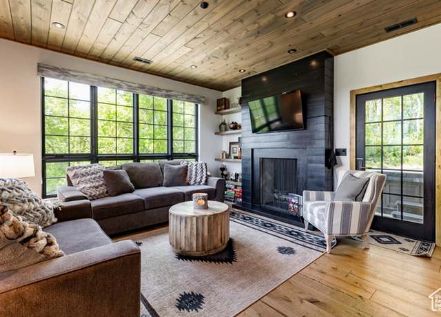 Property at 1766 W Arapaho Dr, Wanship, UT 84017, 4 beds, 4 baths