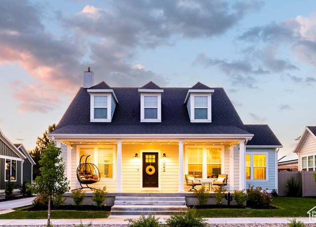 Property at 1042 W Shoreline Dr, Layton, UT 84041, 7 beds, 4 baths