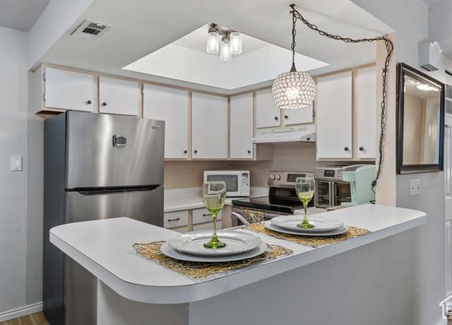 Property at 987 E Creekhill Ln #21, Midvale, UT 84047, 2 beds, 2 baths