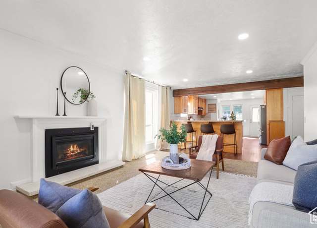 Property at 4487 W St. Andrews S, South Jordan, UT 84095, 4 beds, 2.5 baths
