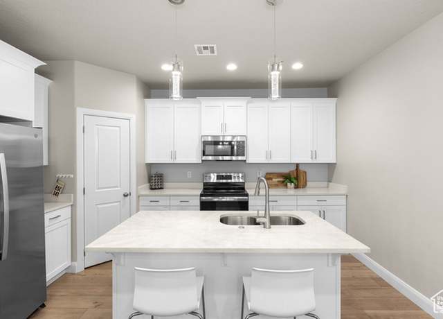 Property at 1222 N Mistico Aly, Washington, UT 84780, 4 beds, 3.5 baths