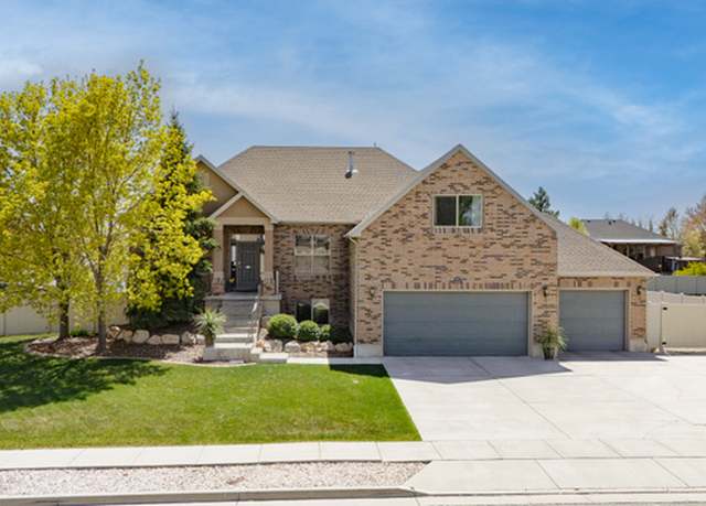 Property at 2581 W 2675 N, Farr West, UT 84404, 6 beds, 4 baths