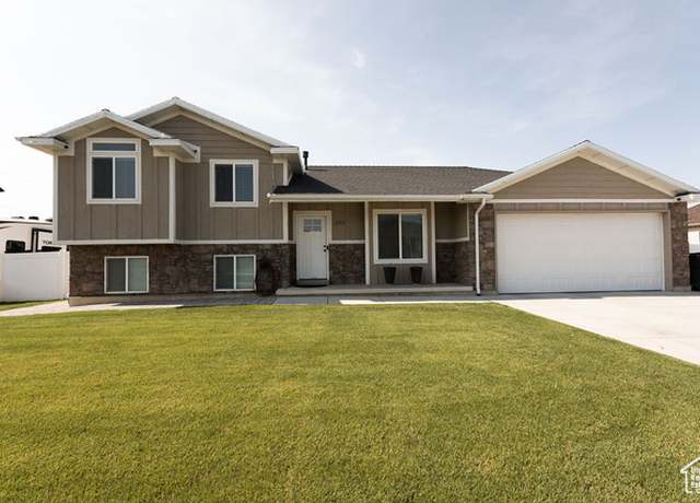 Property at 1285 W 1100 N, Farr West, UT 84404, 4 beds, 3 baths
