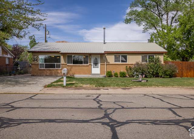 Property at 321 Park Rd, Moab, UT 84532, 3 beds, 1 bath