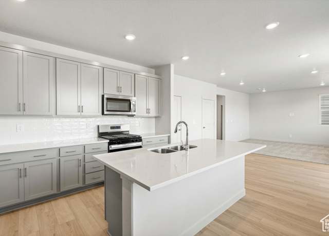Property at 3448 S 3100 W #153, West Haven, UT 84401, 3 beds, 2.5 baths