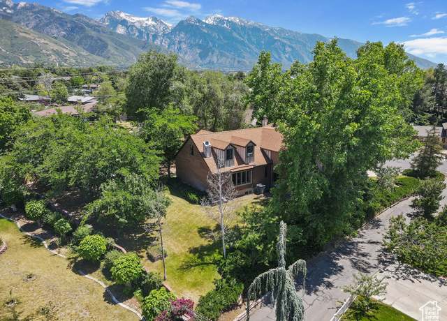 Property at 2673 E Toni Cir S, Cottonwood Heights, UT 84121, 6 beds, 3.5 baths