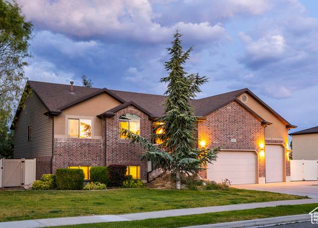 Property at 2365 S 3450 W, Syracuse, UT 84075, 5 beds, 3 baths