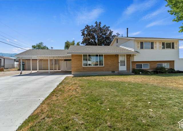 Property at 1847 W John St N, Layton, UT 84041, 5 beds, 2.5 baths