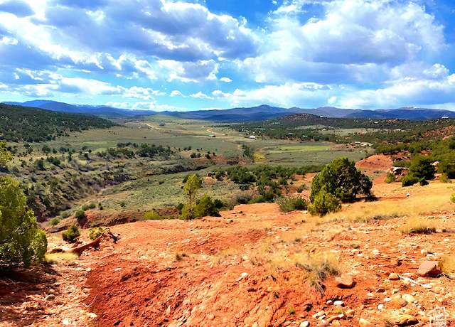Property at 26 W Bandanna Dr, Fruitland, UT 84027