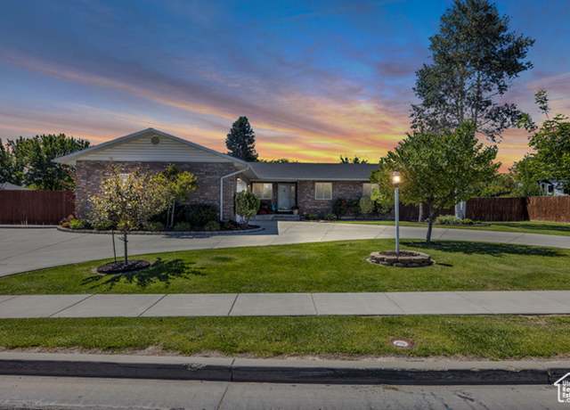 Property at 10366 S 2200 W, South Jordan, UT 84095, 6 beds, 3.5 baths