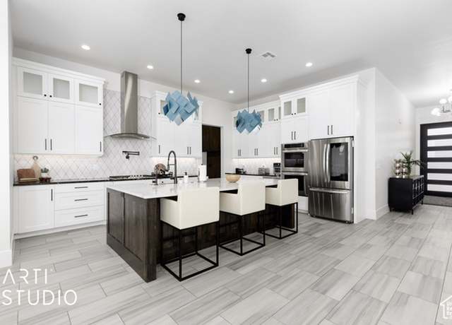 Property at 5090 W 3175 S, Hurricane, UT 84737, 4 beds, 3.5 baths