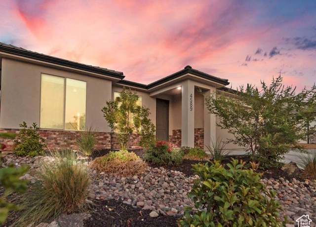 Property at 4589 S Sophia Ln, Washington, UT 84780, 3 beds, 2 baths
