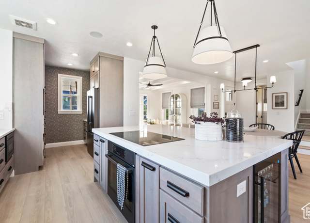 Property at 11214 S Easy Bee Rd, South Jordan, UT 84009, 3 beds, 2.5 baths