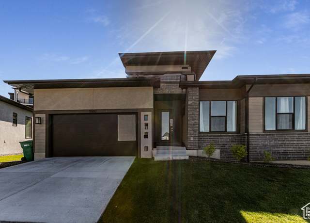 Property at 5502 N Valley Rd W, Lehi, UT 84043, 3 beds, 2.5 baths