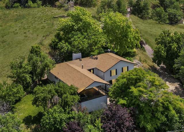 Property at 958 N Main St W, Farmington, UT 84025, 6 beds, 3 baths