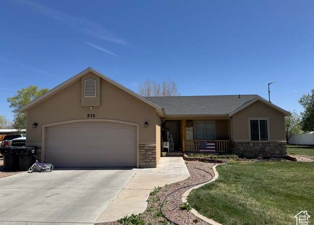 Property at 532 N 300 E, Roosevelt, UT 84066, 4 beds, 2 baths