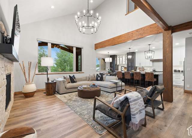 Property at 1075 N Turnberry Ct, Midway, UT 84049, 4 beds, 3.5 baths