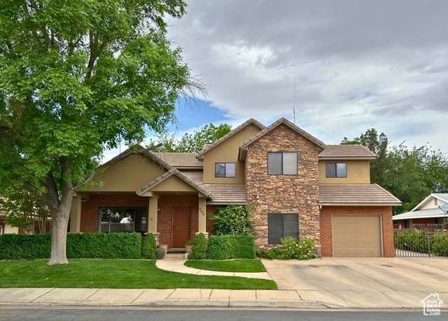 Property at 892 S Cambridge Dr, St. George, UT 84770, 3 beds, 3 baths